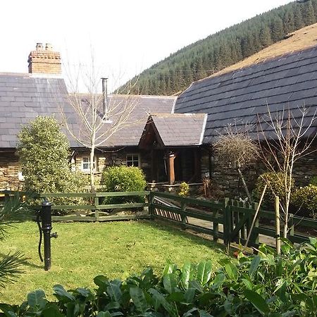 Clarisses Cottage Laragh Esterno foto