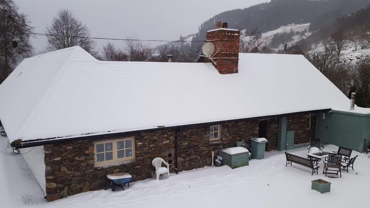 Clarisses Cottage Laragh Esterno foto