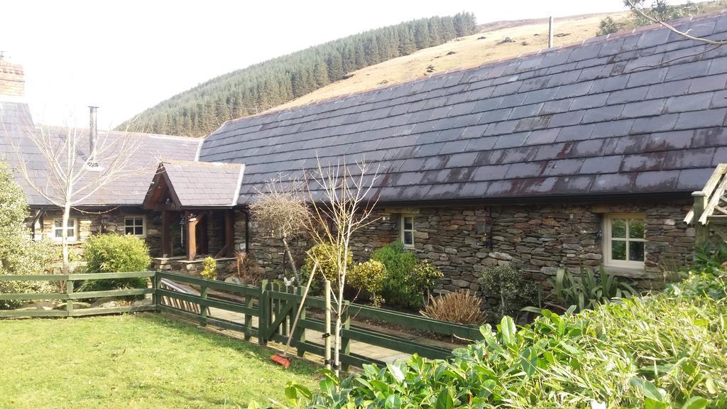 Clarisses Cottage Laragh Esterno foto