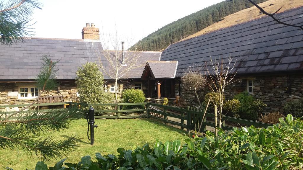 Clarisses Cottage Laragh Esterno foto